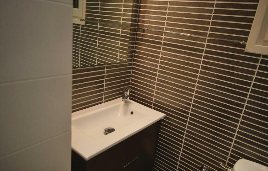 Appartamento Duplex En Frente De La Playa Al Lado De Barcelona Canet De Mar Esterno foto