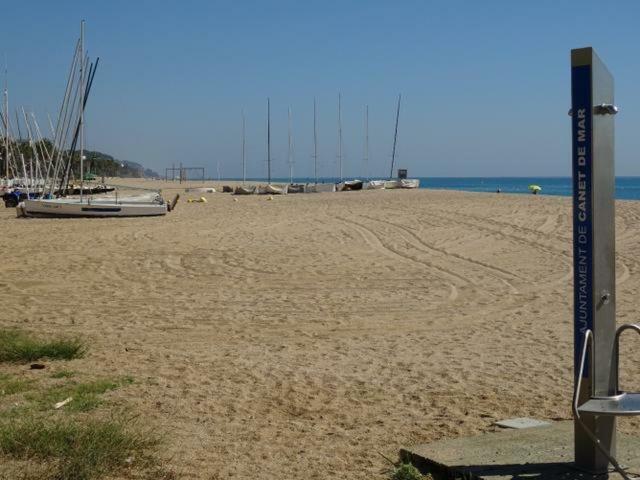 Appartamento Duplex En Frente De La Playa Al Lado De Barcelona Canet De Mar Esterno foto